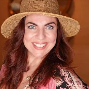 Meet your Posher, Karin